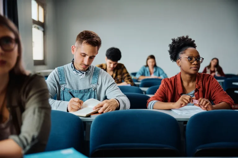 Hazırlık Sınıfı 2024-2025 Eğitim-Öğretim Yılı Bahar Dönemi Final Sınav Programı Yayınlandı