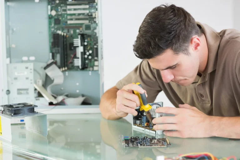 Cyprus West University Computer Engineering Degree Program - BS in Computer Engineering Study Computer Engineering in Cyprus - Bachelor's Degree in Computer Engineering