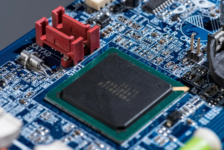 Information Systems Engineering vs. Computer Engineering